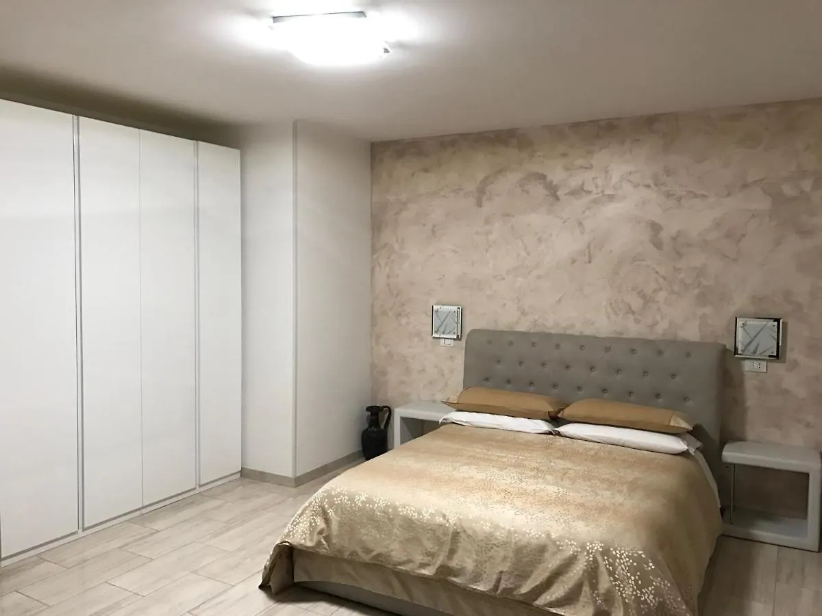 Guest house Affittacamere V Torre V Nigrisoli A Porta San Vitale Bologna Italy